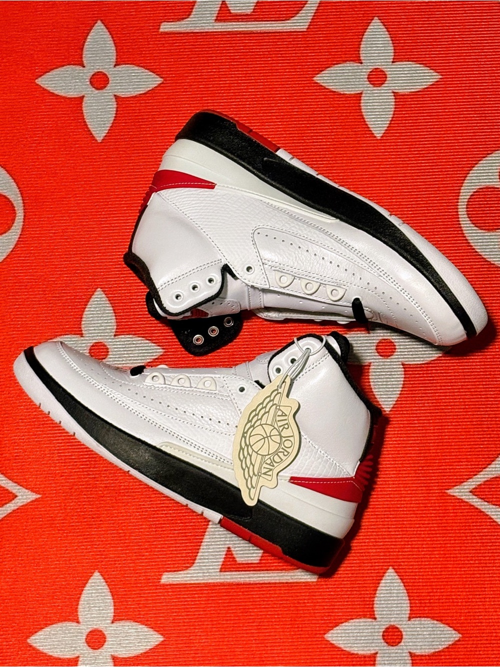 Brand New Jordan 2 Retro OG ‘Chicago’ 5.5M 7W